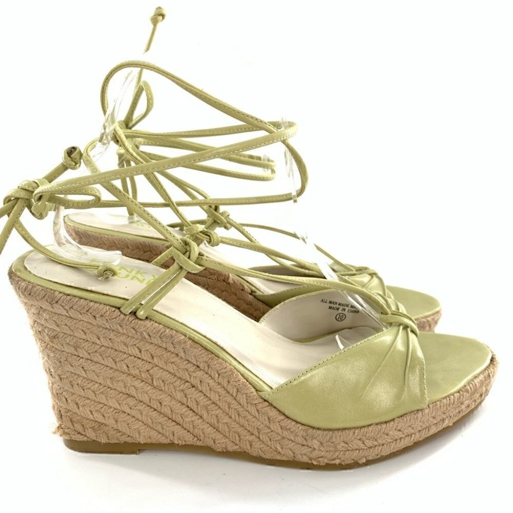 Funky Chunk sandals size 10 green chunky platform Espadrilles vintage 90s y2k